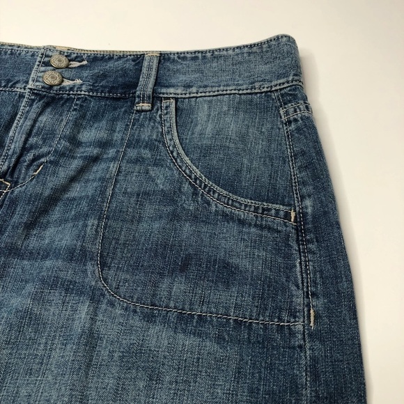 OLD NAVY Medium Washed Distressed Pocket Blue Jean Slit Denim Skirt SIZE 6 - Picture 6 of 11